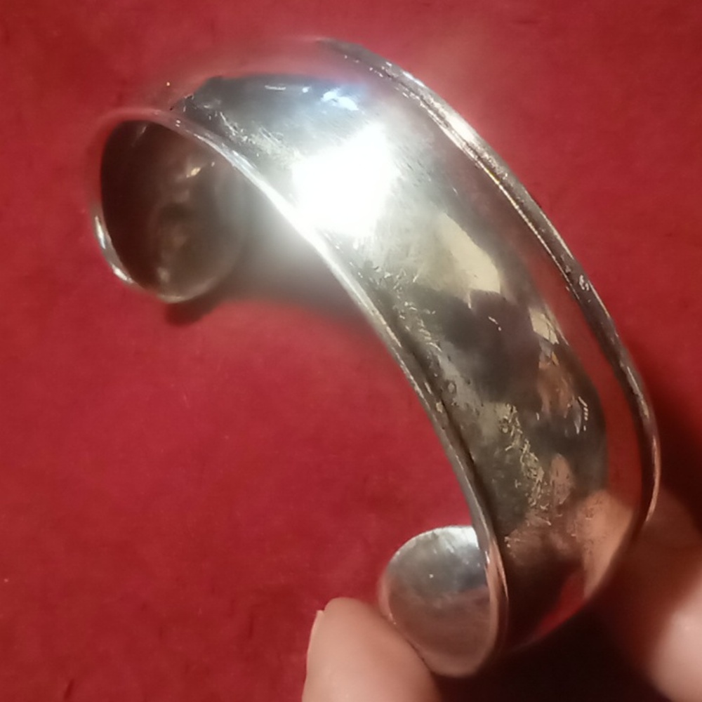 Elegant Silver Bracelet